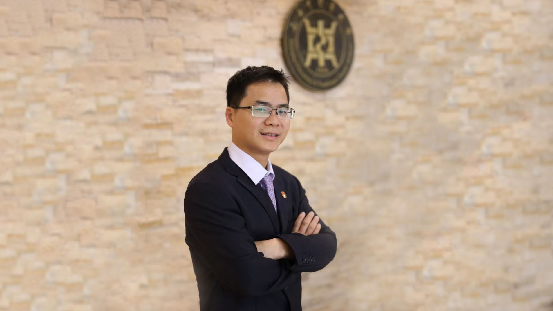 BEAT365洪燕龙研究员入选首批“申教名匠”